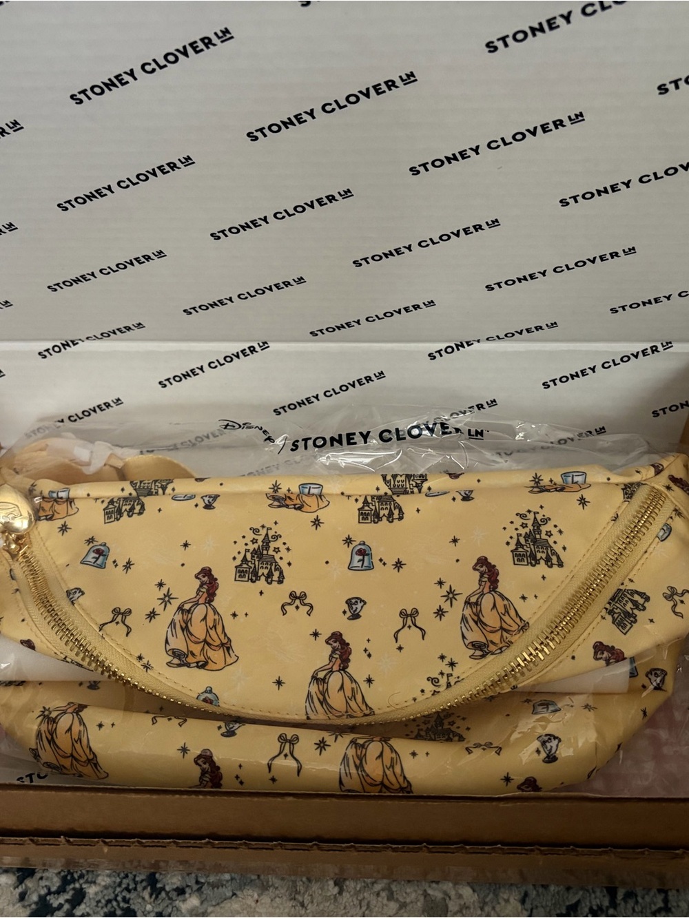 Stoney Clover Lane 2026 Belle Jumbo Fanny Pack
